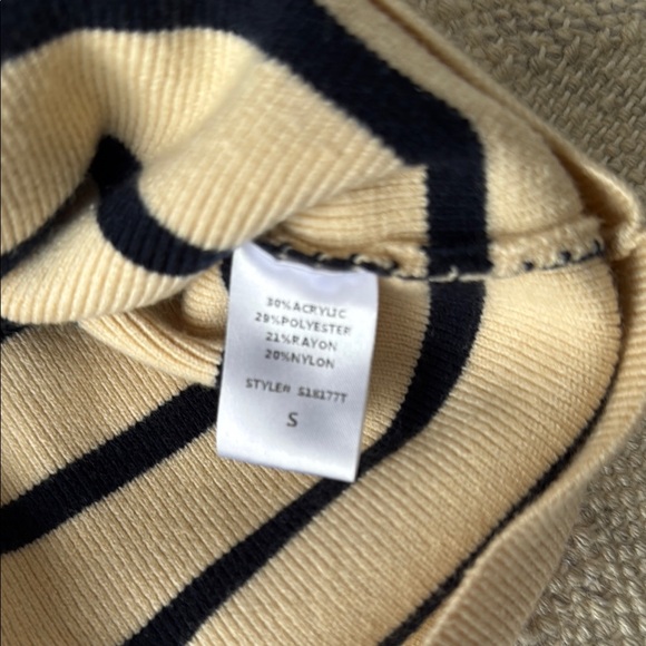 Pomander Place Collared Pullover striped Sweater - Picture 6 of 7